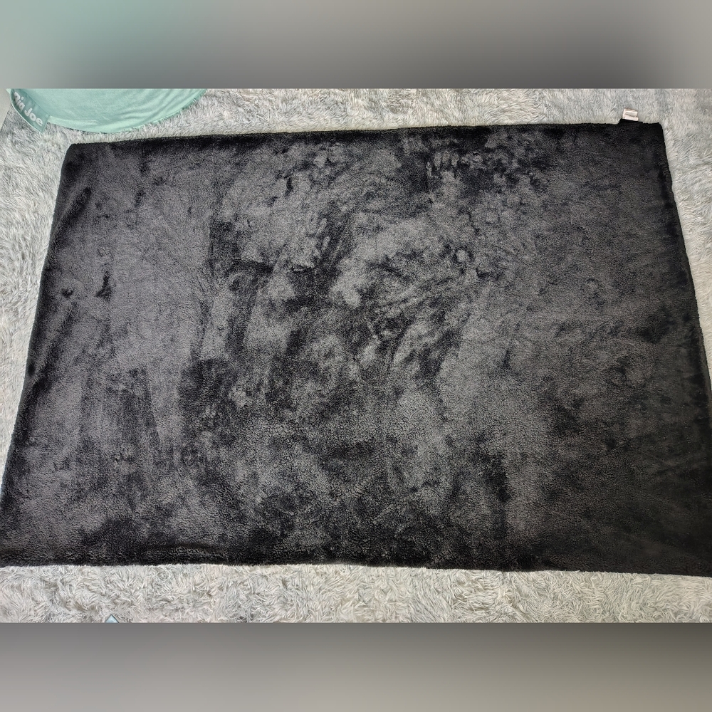 Very Soft Christian Lacroix Black 47" x 70" Blanket OEKO-TEX Certified